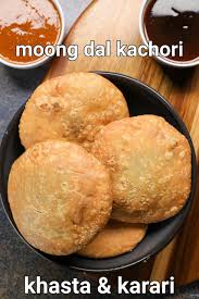 Haldi. Moong Kachori