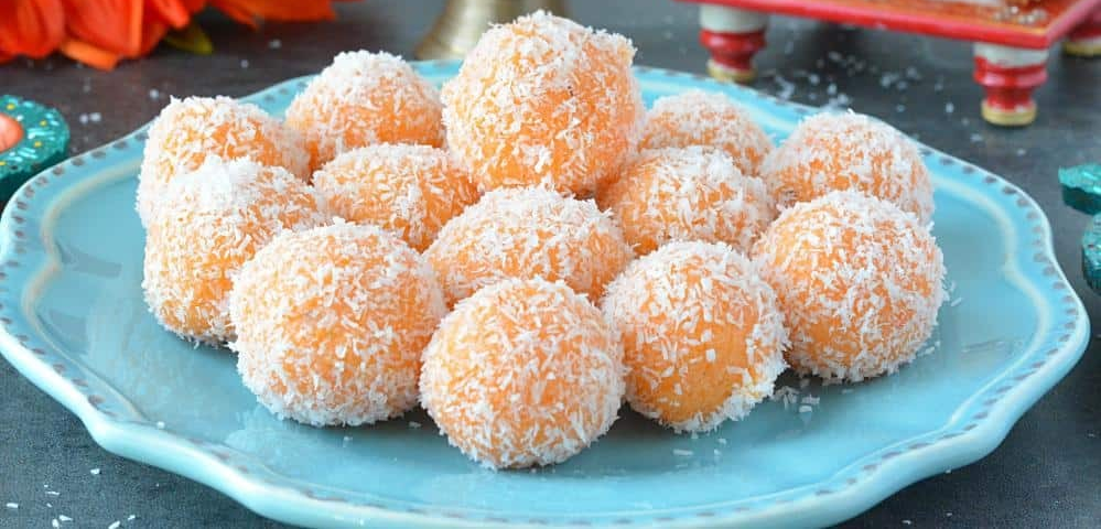 Red Coconut Laddu 160-200g