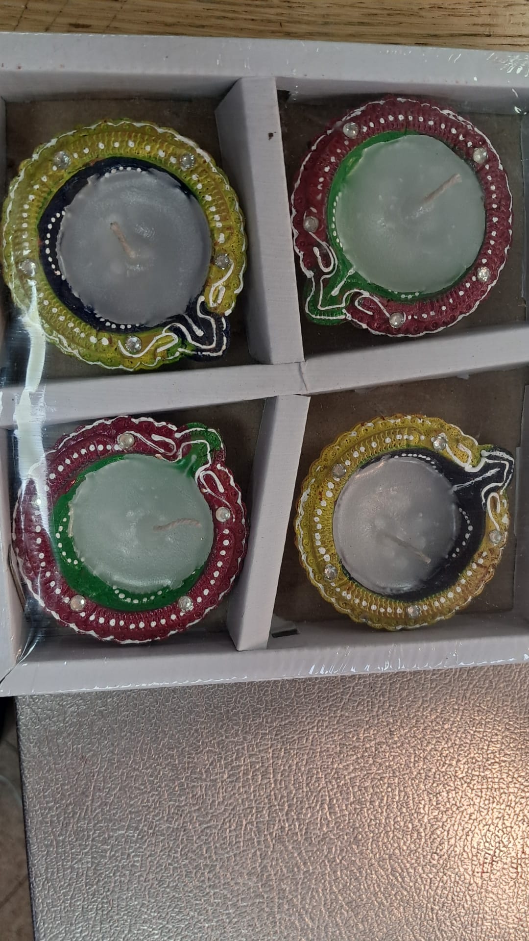 Diya Colour With Candle 4pc